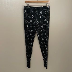 NWOT OUIJA Board Legging. L/XL